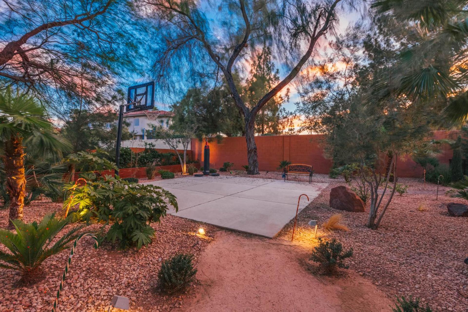 The Oasis At The Lakes